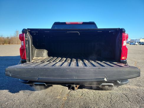 Used 2022 Chevrolet Silverado 1500 LT Trail Boss image 17