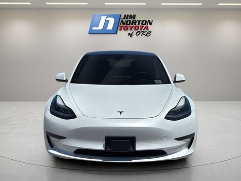 Used 2021 Tesla Model 3 Standard Range Plus RWD image 2