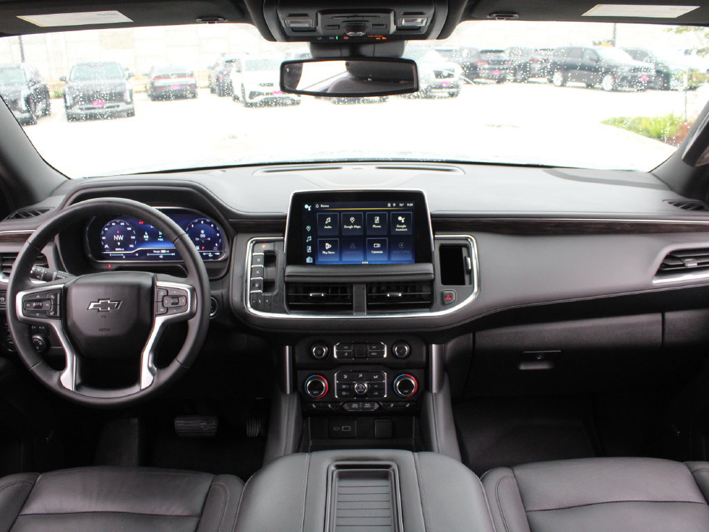 Used 2024 Chevrolet Tahoe Z71 w/ Luxury Package AWD/4WD image 21