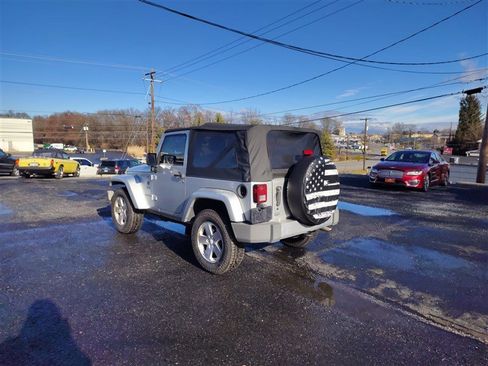 Used 2008 Jeep Wrangler Sahara w/ Dual Top Group image 3
