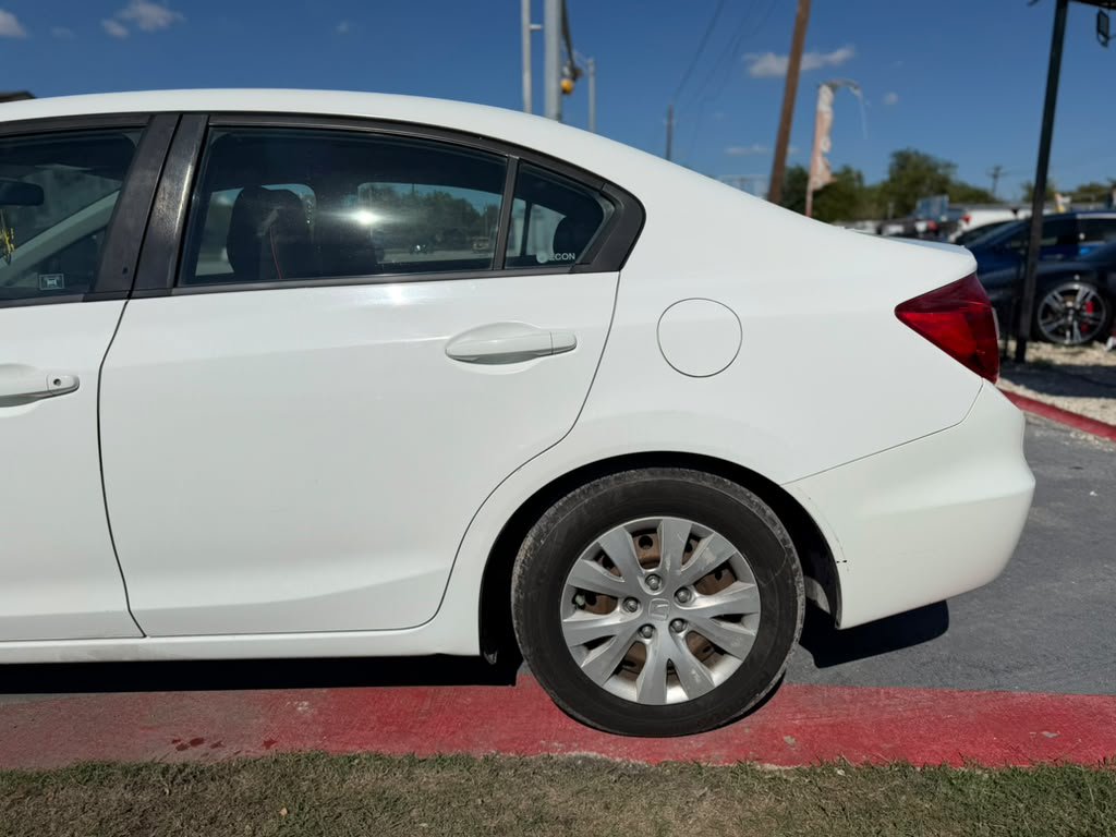 Used 2012 Honda Civic LX image 5