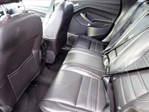 Used 2017 Ford Escape Titanium image 9