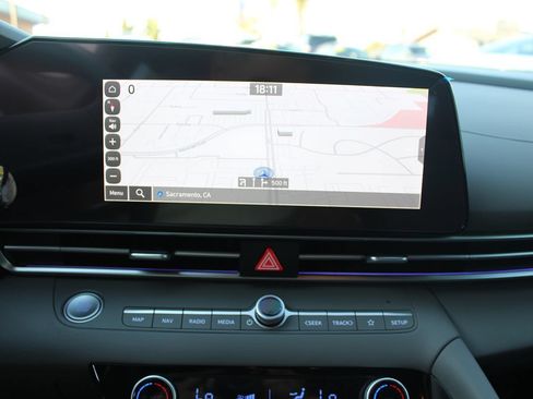 Used 2024 Hyundai Elantra SEL FWD image 24