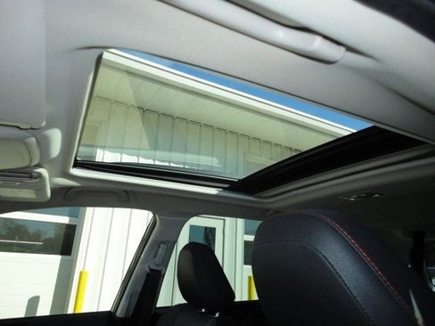 Used 2023 Subaru Forester Sport image 9