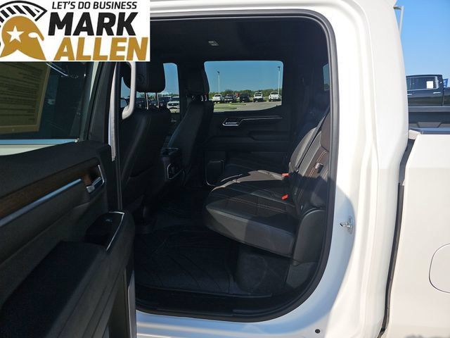Used 2024 Chevrolet Silverado 1500 High Country w/ High Country Premium Package AWD/4WD image 26