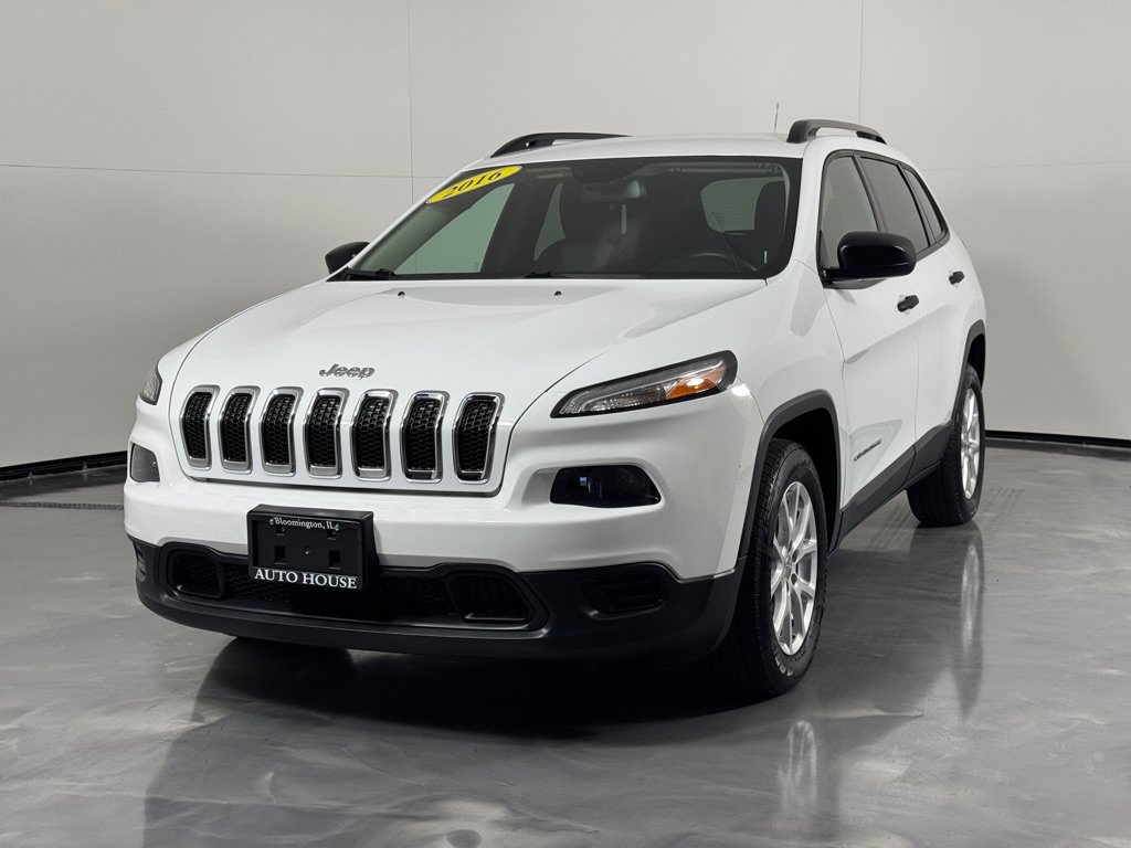 Used 2016 Jeep Cherokee Sport FWD image 10