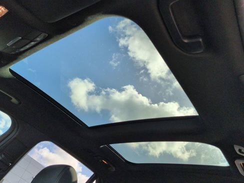 Certified 2022 Mercedes-Benz GLC 300 image 20