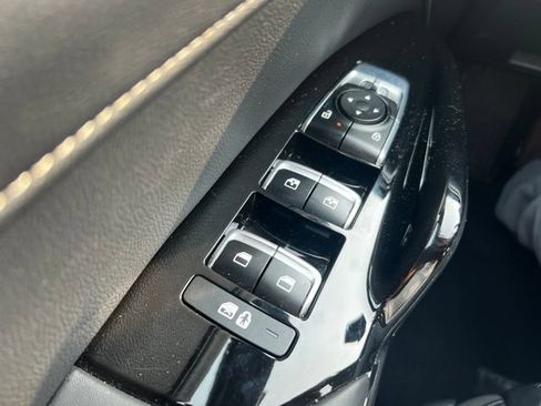 Certified 2025 Kia K5 GT-Line AWD/4WD image 10