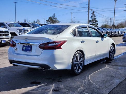 Used 2017 Nissan Altima 2.5 SR image 5