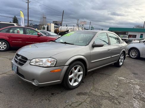 Used 2001 Nissan Maxima SE w/ (W08) Meridian Edition Pkg image 5