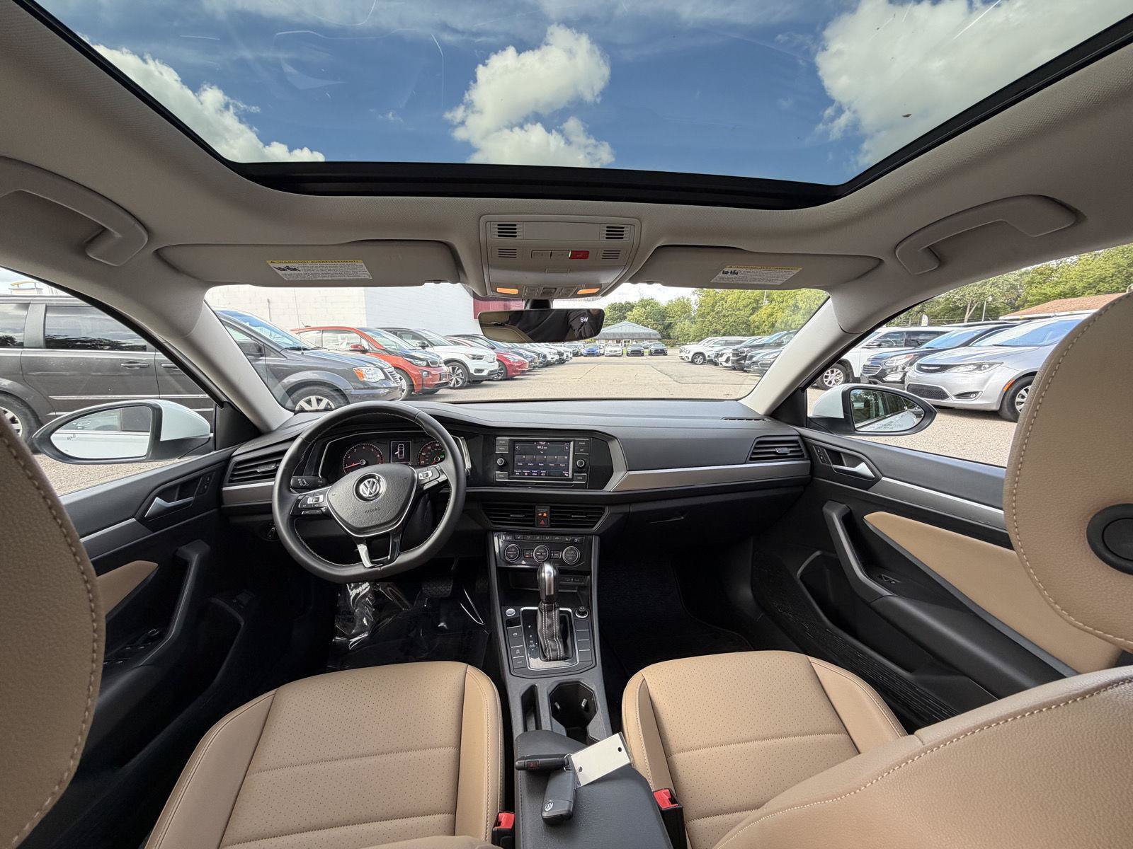 Used 2021 Volkswagen Jetta SE FWD image 22