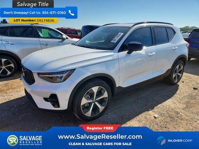 Used 2025 Volvo XC40 B5 Plus