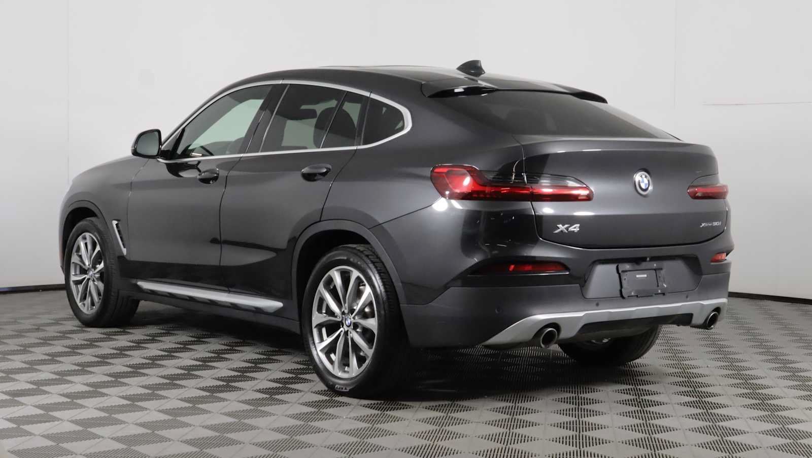 Used 2019 BMW X4 xDrive30i w/ Premium Package AWD/4WD image 4