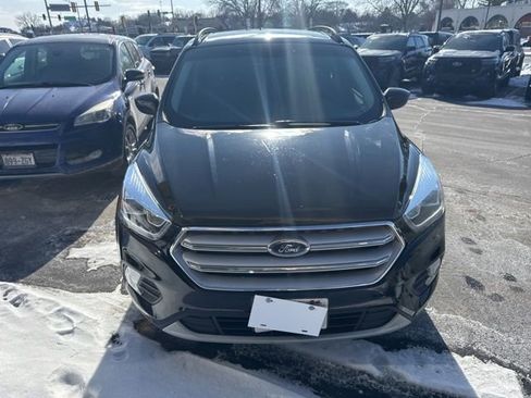 Used 2018 Ford Escape SEL image 3