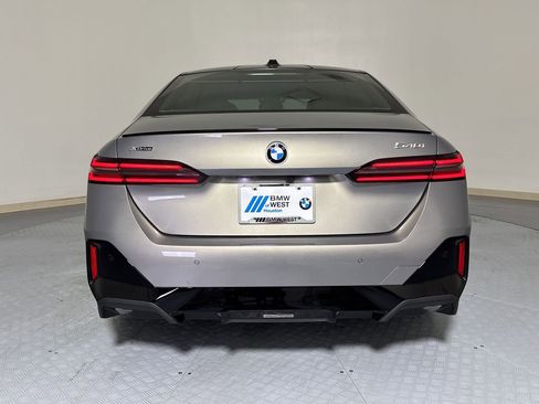 New 2026 BMW 540i xDrive w/ Executive Package AWD/4WD image 10