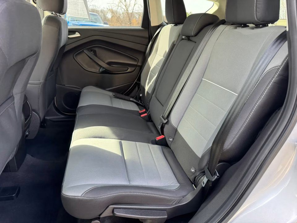 Used 2015 Ford Escape SE AWD/4WD image 14