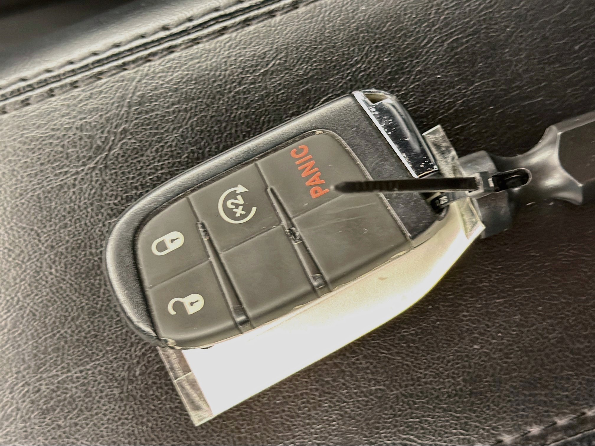 Used 2025 Jeep Compass Limited AWD/4WD image 25