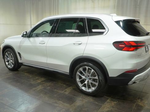 Used 2025 BMW X5 xDrive40i w/ Premium Package AWD/4WD image 8