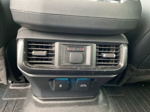 Used 2023 Ford F150 Lariat w/ Equipment Group 502A High image 14