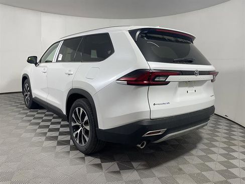 New 2026 Toyota Grand Highlander AWD Hybrid image 5
