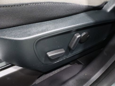 Used 2022 Ford Escape SE image 10