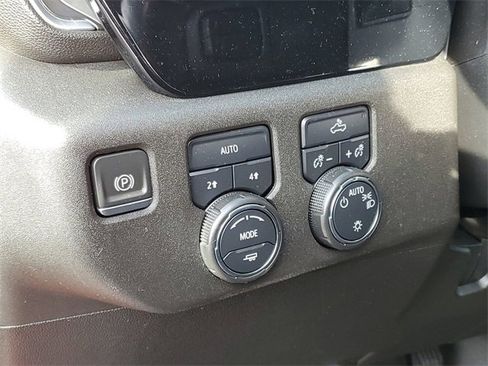 Certified 2023 Chevrolet Silverado 1500 LT image 18