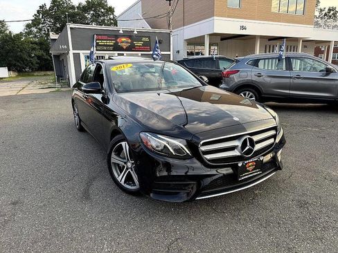 Used 2017 Mercedes-Benz E 300 4MATIC image 1