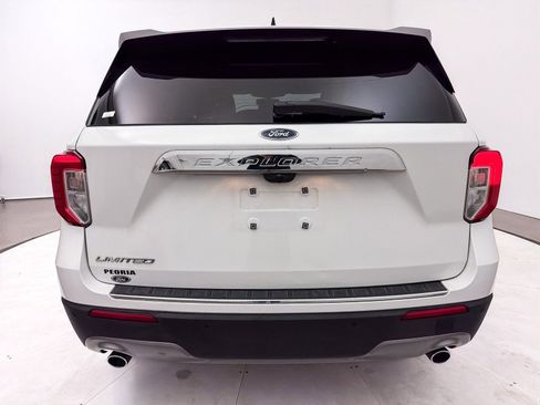 Used 2022 Ford Explorer Limited image 16