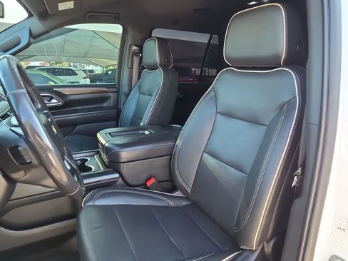 Used 2022 Chevrolet Tahoe Premier AWD/4WD image 15