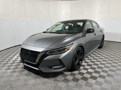 Used 2023 Nissan Sentra SR w/ SR Premium Package FWD image 4