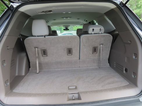 Used 2020 Chevrolet Traverse LT w/ LPO, Cargo Package AWD/4WD image 19