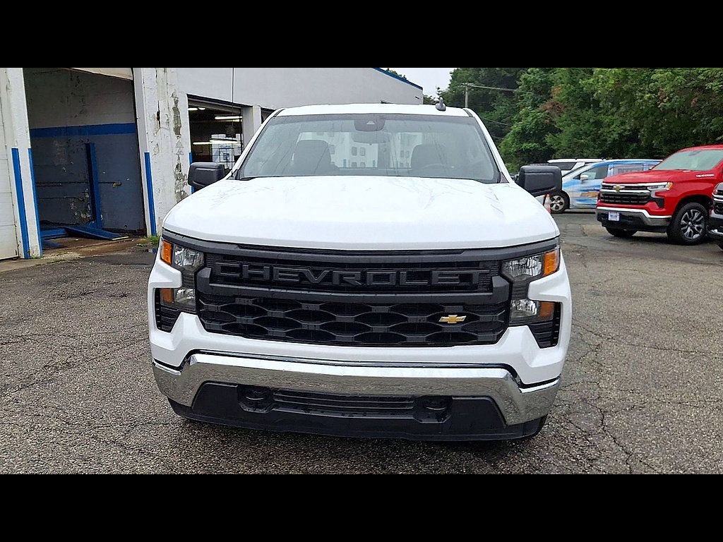 Certified 2025 Chevrolet Silverado 1500 W/T RWD image 3