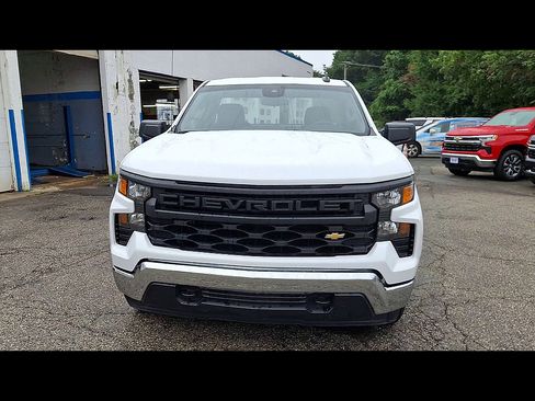 Certified 2025 Chevrolet Silverado 1500 W/T RWD image 3