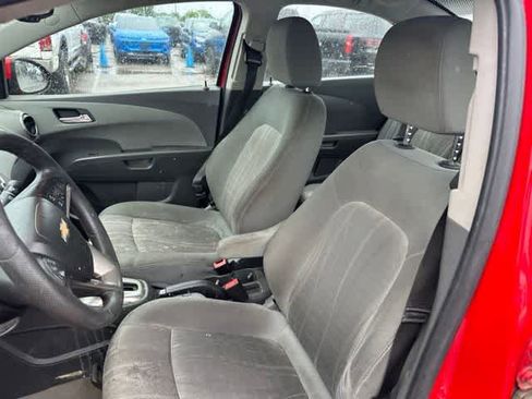 Used 2014 Chevrolet Sonic LT FWD image 4