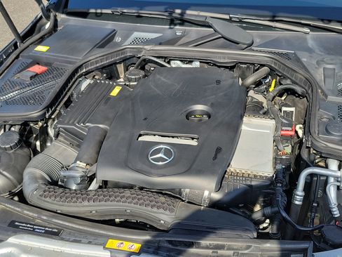 Used 2015 Mercedes-Benz C 300 4MATIC Sedan image 24