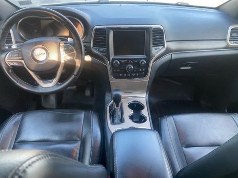Used 2017 Jeep Grand Cherokee Limited image 11