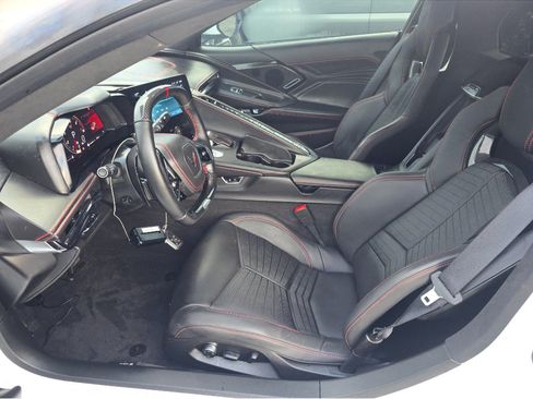 Used 2025 Chevrolet Corvette E-Ray AWD/4WD image 7