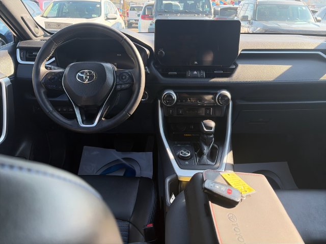 Used 2024 Toyota RAV4 XSE w/ Advanced Technology Package AWD/4WD image 16
