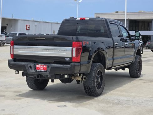 Used 2021 Ford F250 Platinum w/ FX4 Off-Road Package AWD/4WD image 7