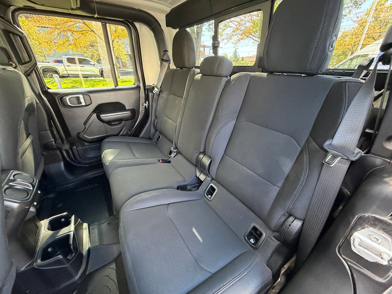Used 2021 Jeep Gladiator Sport AWD/4WD image 15