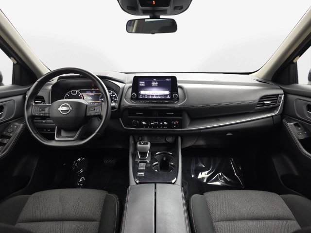 Used 2025 Nissan Rogue SV FWD image 13