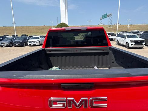 Used 2023 GMC Sierra 1500 Elevation AWD/4WD image 8