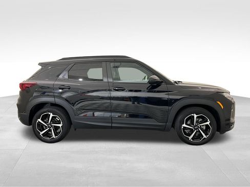Used 2022 Chevrolet TrailBlazer RS w/ Sun and Liftgate Package FWD image 6