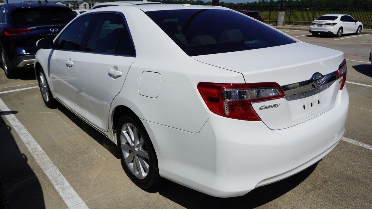 Used 2012 Toyota Camry XLE w/ Convenience Pkg FWD image 7