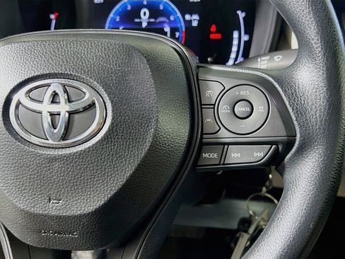 Used 2026 Toyota Corolla LE FWD image 20