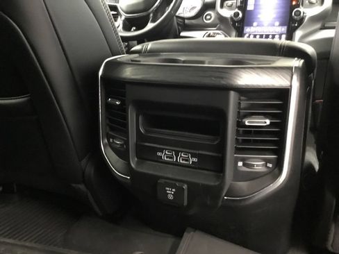 Used 2023 RAM 1500 Laramie AWD/4WD image 19