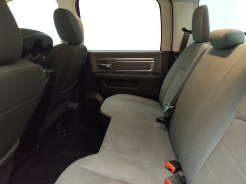 Used 2022 RAM 1500 Classic SLT RWD image 18