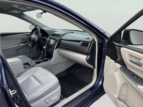 Used 2015 Toyota Camry XLE image 19