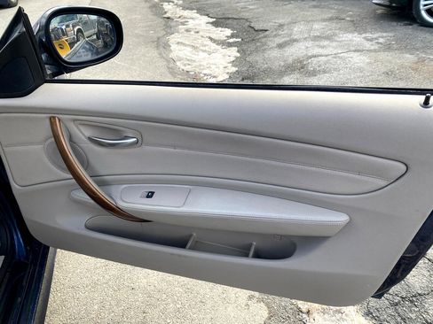 Used 2010 BMW 128i Convertible w/ Premium Pkg image 18