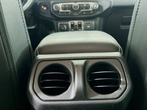 Used 2023 Jeep Wrangler Sahara w/ Cold Weather Group AWD/4WD image 27